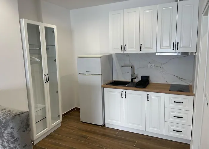 Apart Otel Scorpio Qeparo